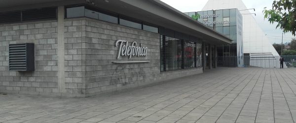 Sede_Telefonica_Colombia_en_Bogota-min
