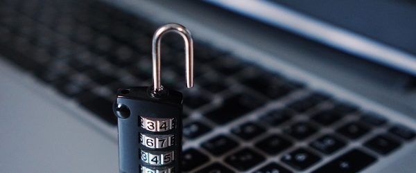 Usuarios-en-colombia-reportaron-un-correo-con-fotos-de-infidelidad-pero-es-una-estafa