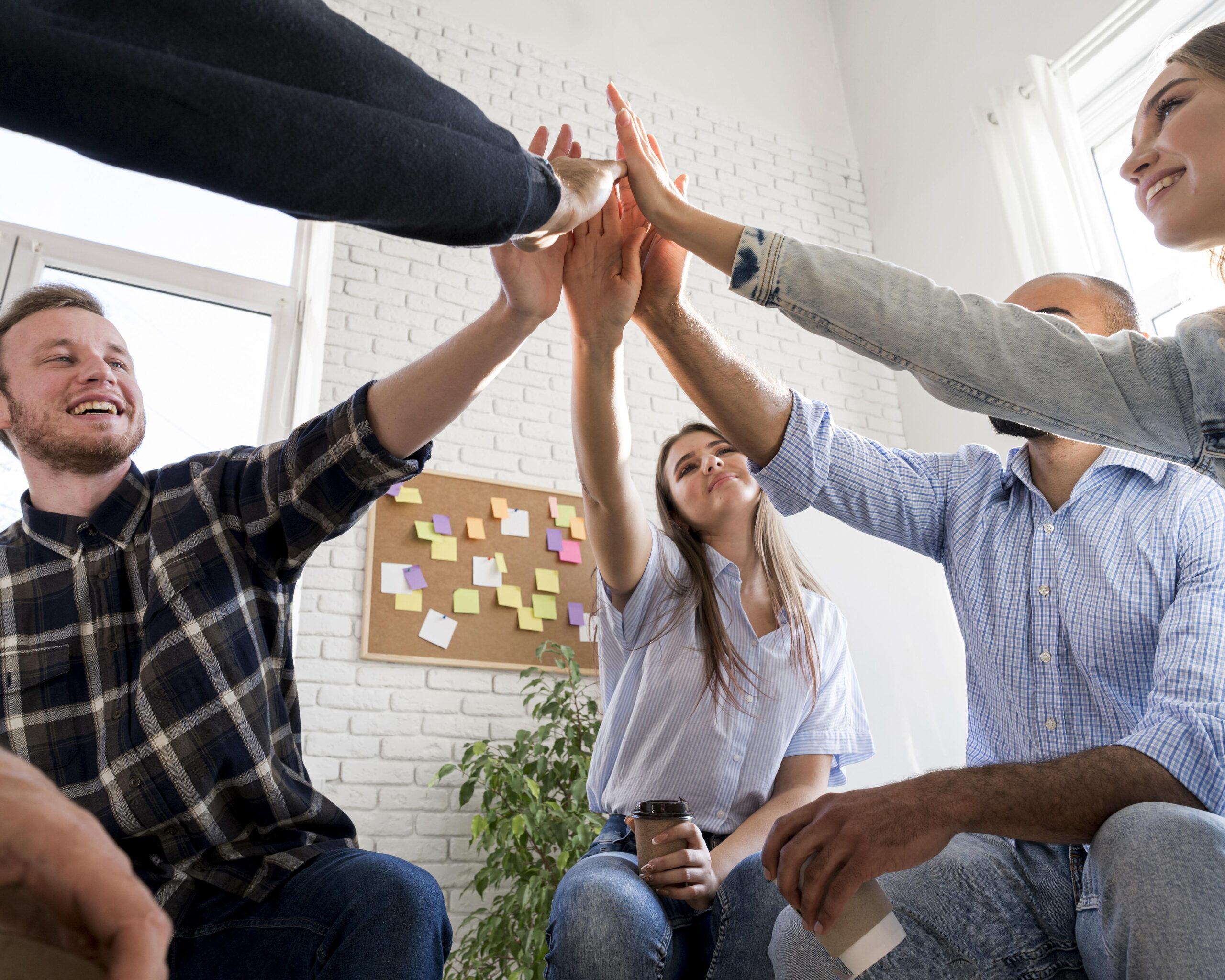 trabajo-equipo-personas-negocios